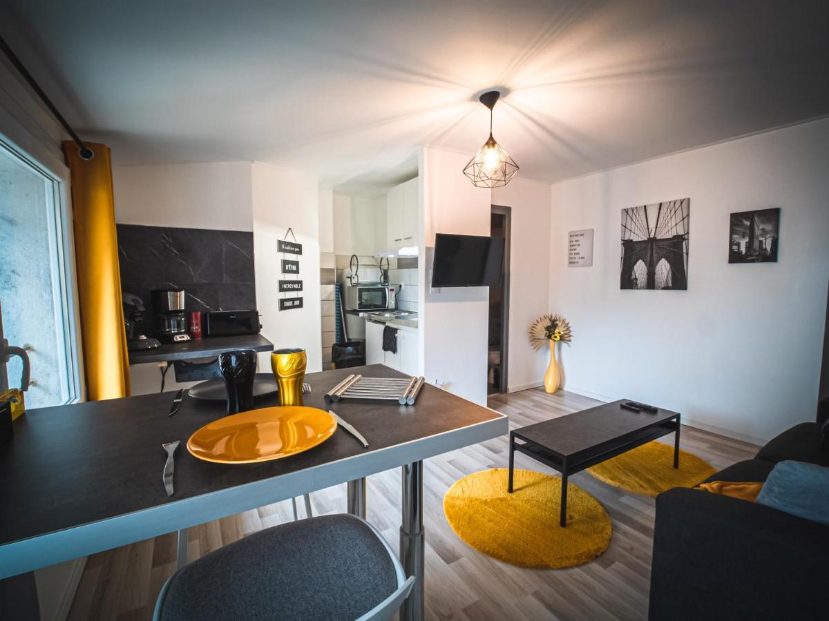 Le P'Tit Jeanne D'Arc Logements Insolites Nancy Exterior photo